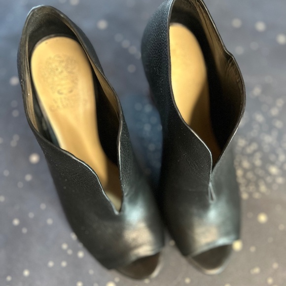 Vince Camuto Womens 9 black leather wooden Wedges - Picture 4 of 4